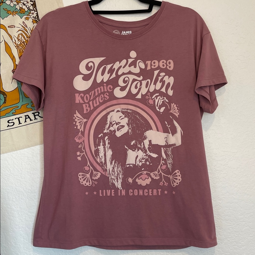 Wonder Nation Janis Joplin Graphic Tee in Mauve